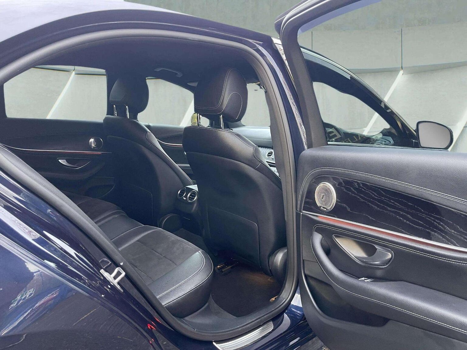 Used Mercedes-Benz E Class 2017 for sale - 76566615: Photo 41