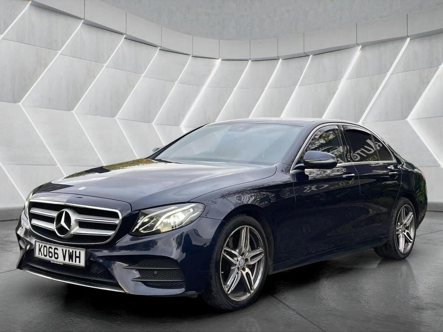 Used Mercedes-Benz E Class 2017 for sale - 76566615: Photo 8