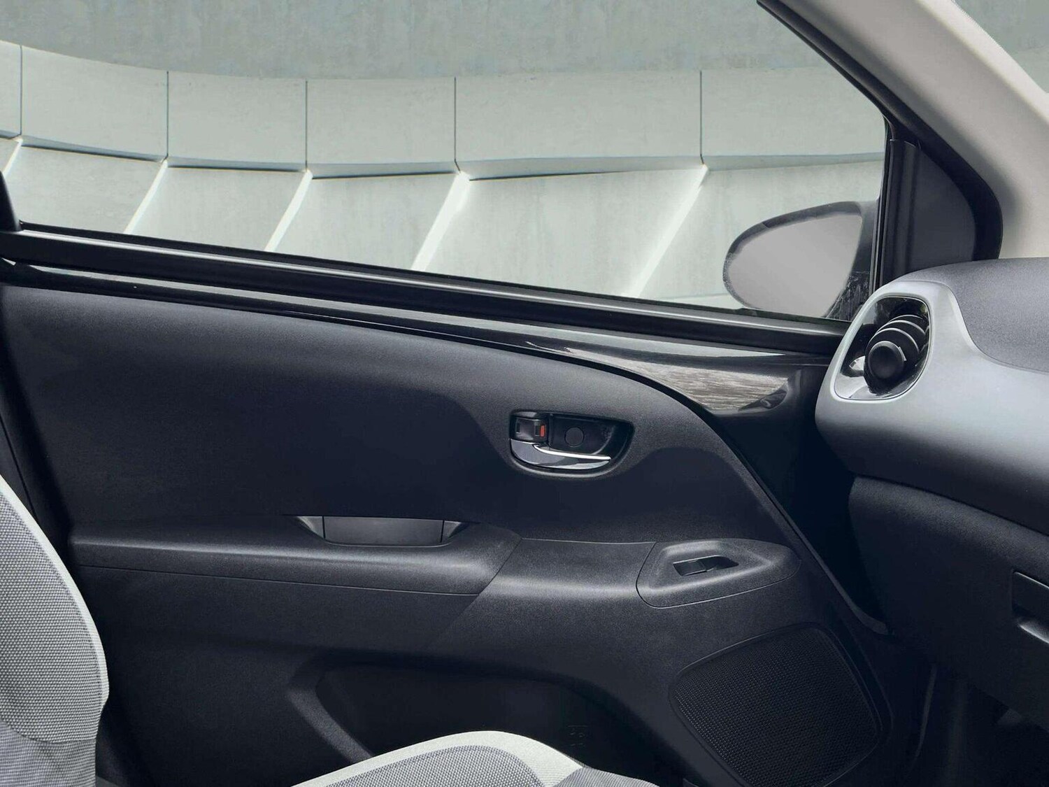 Used Toyota AYGO 2019 for sale - 76566613: Photo 34