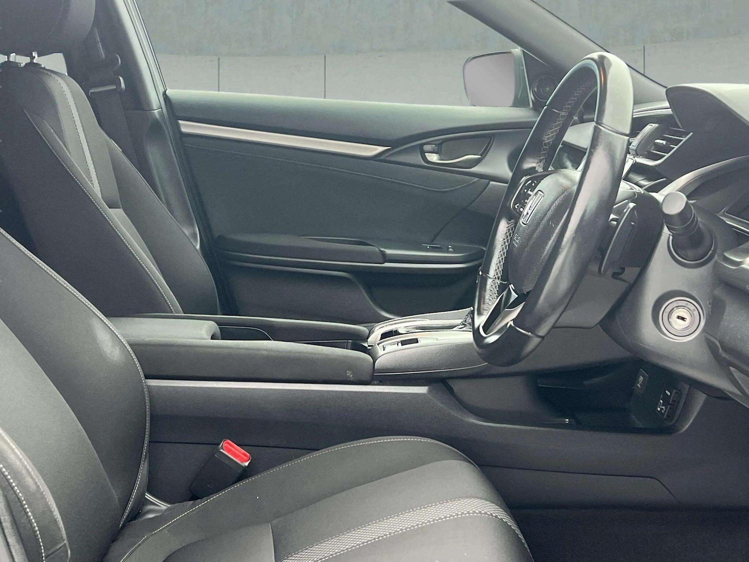 Used Honda Civic 2020 for sale - 76689581: Photo 17