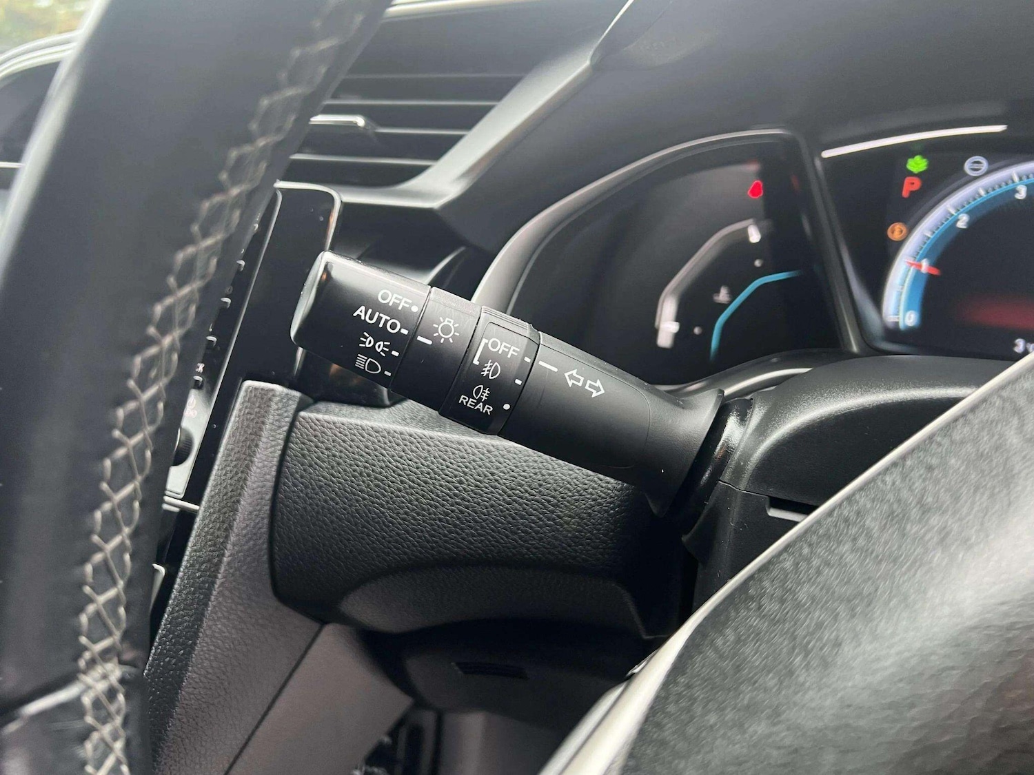 Used Honda Civic 2020 for sale - 76689581: Photo 28