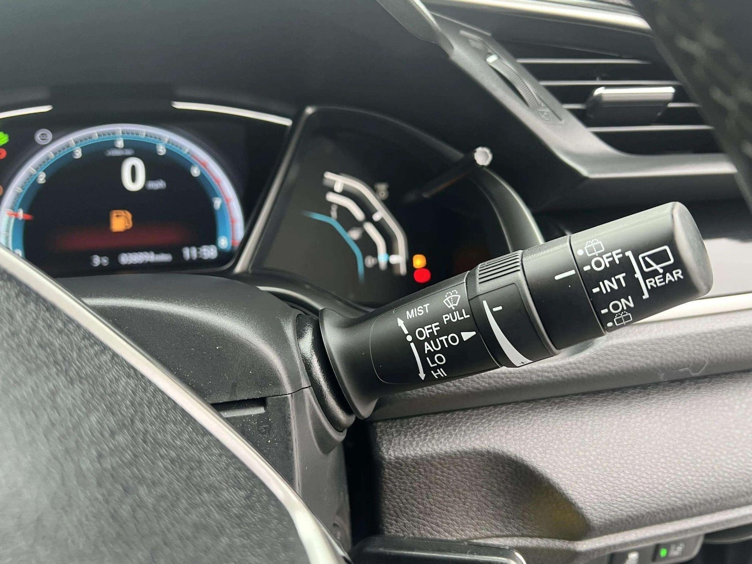 Used Honda Civic 2020 for sale - 76689581: Photo 29