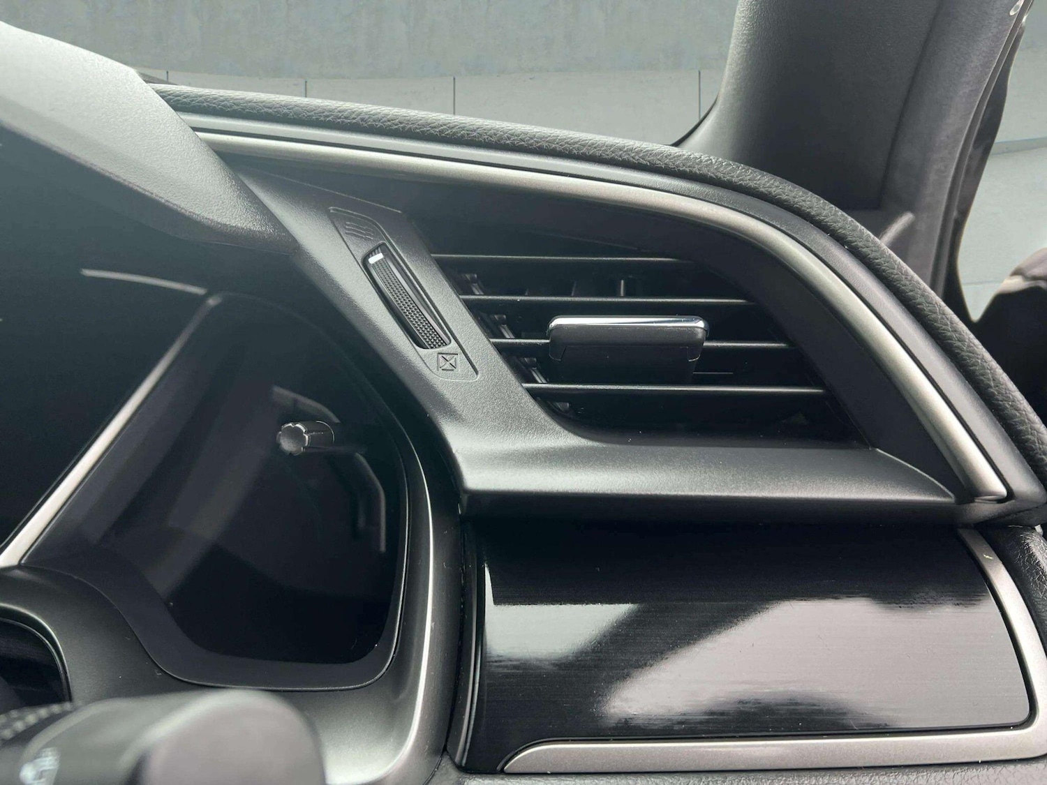 Used Honda Civic 2020 for sale - 76689581: Photo 31