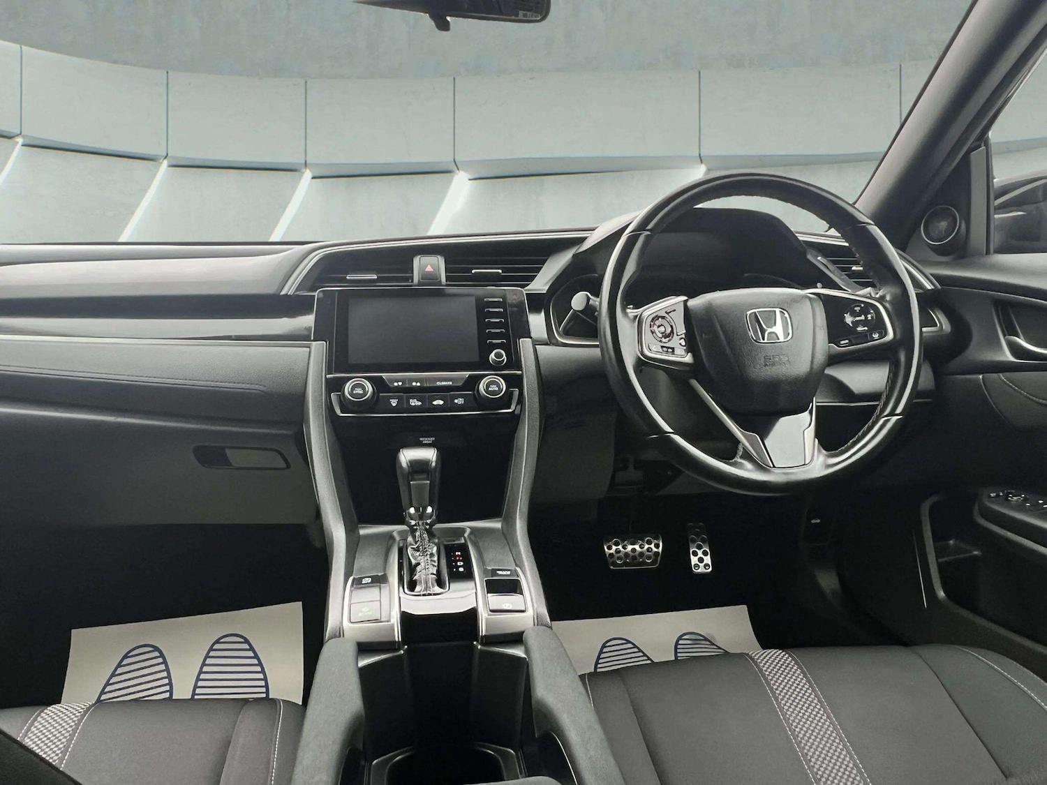 Used Honda Civic 2020 for sale - 76689581: Photo 39