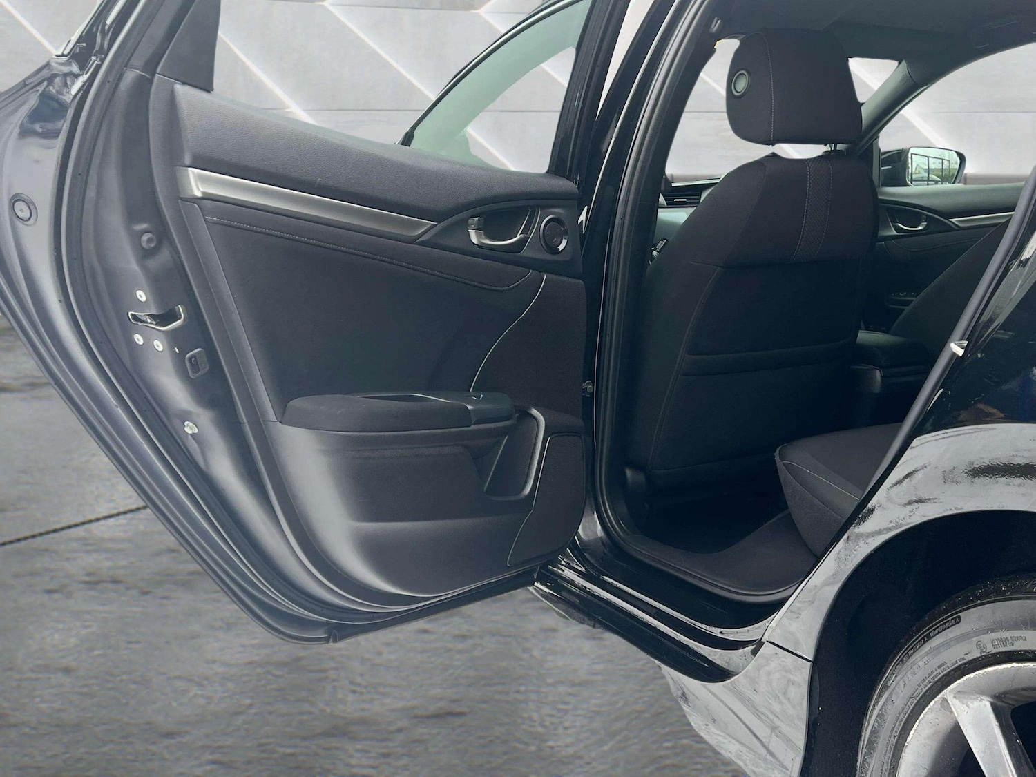 Used Honda Civic 2020 for sale - 76689581: Photo 44