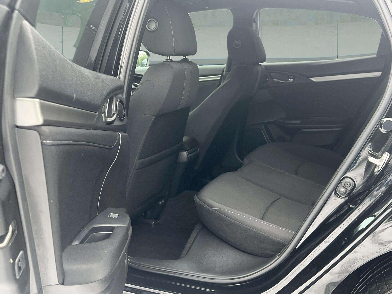 Used Honda Civic 2020 for sale - 76689581: Photo 45