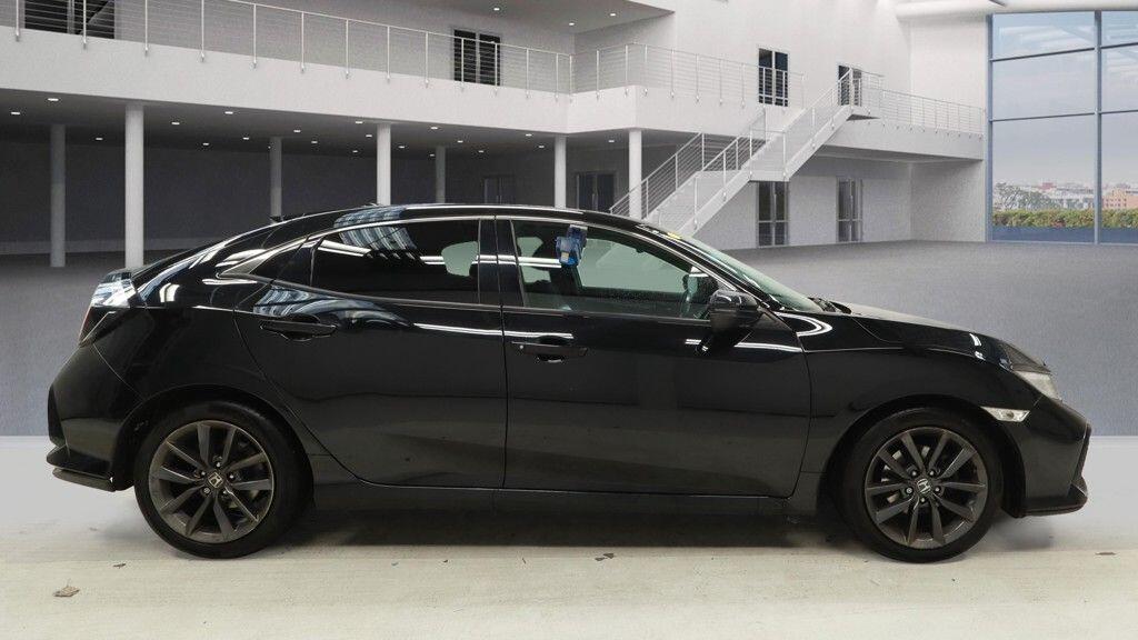 Used Honda Civic 2020 for sale - 76689581: Photo 5