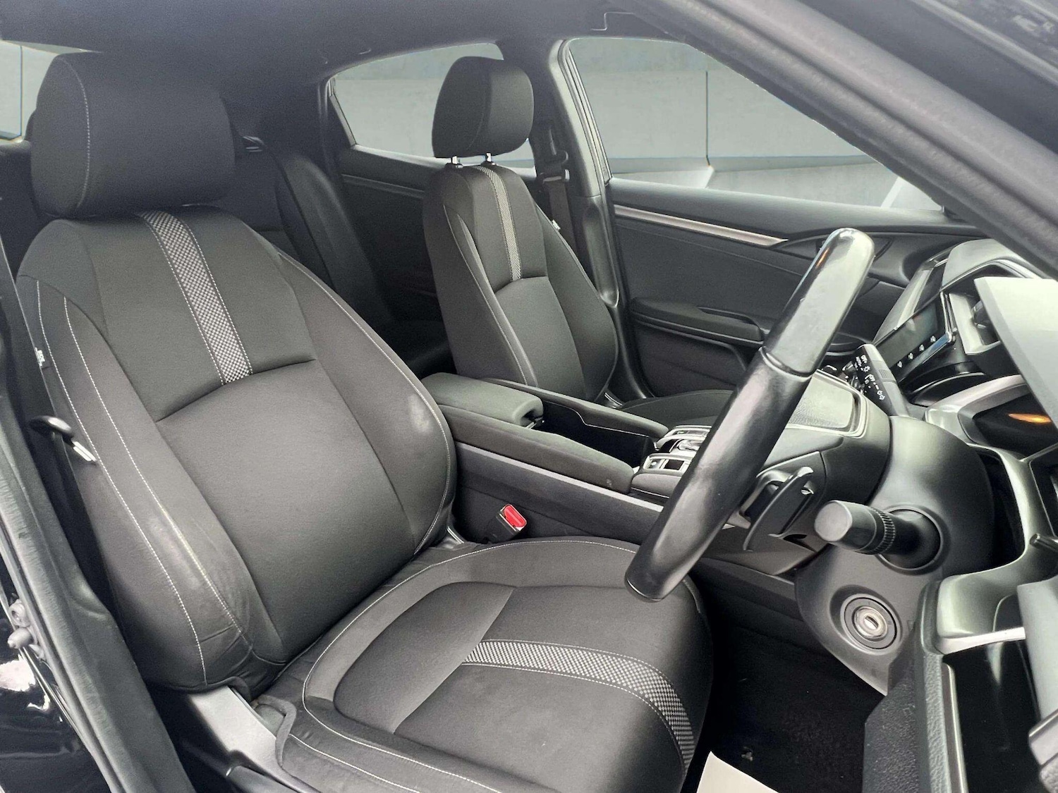 Used Honda Civic 2020 for sale - 76689581: Photo 53