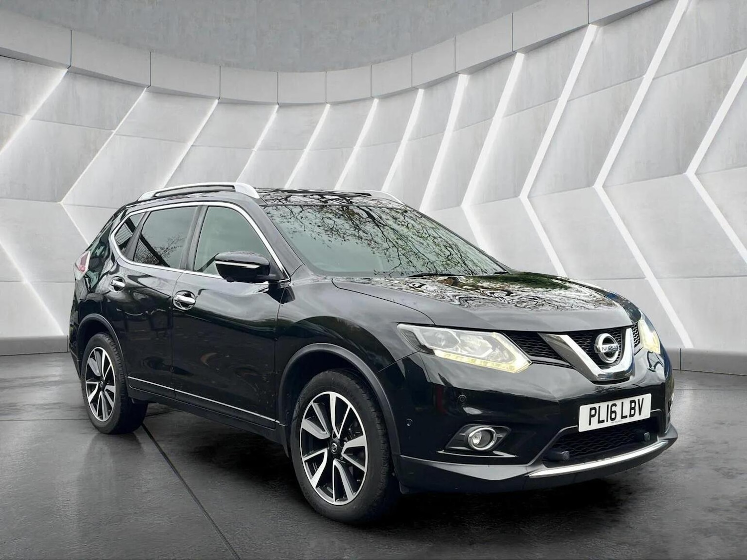 Used Nissan X-Trail 2016 for sale - 76566632: Photo 2