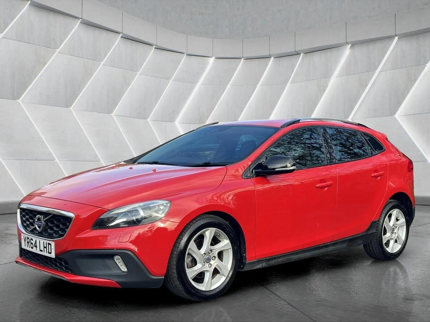 Used Volvo V40 Cross Country 2014 for sale - 76566634: Photo 10