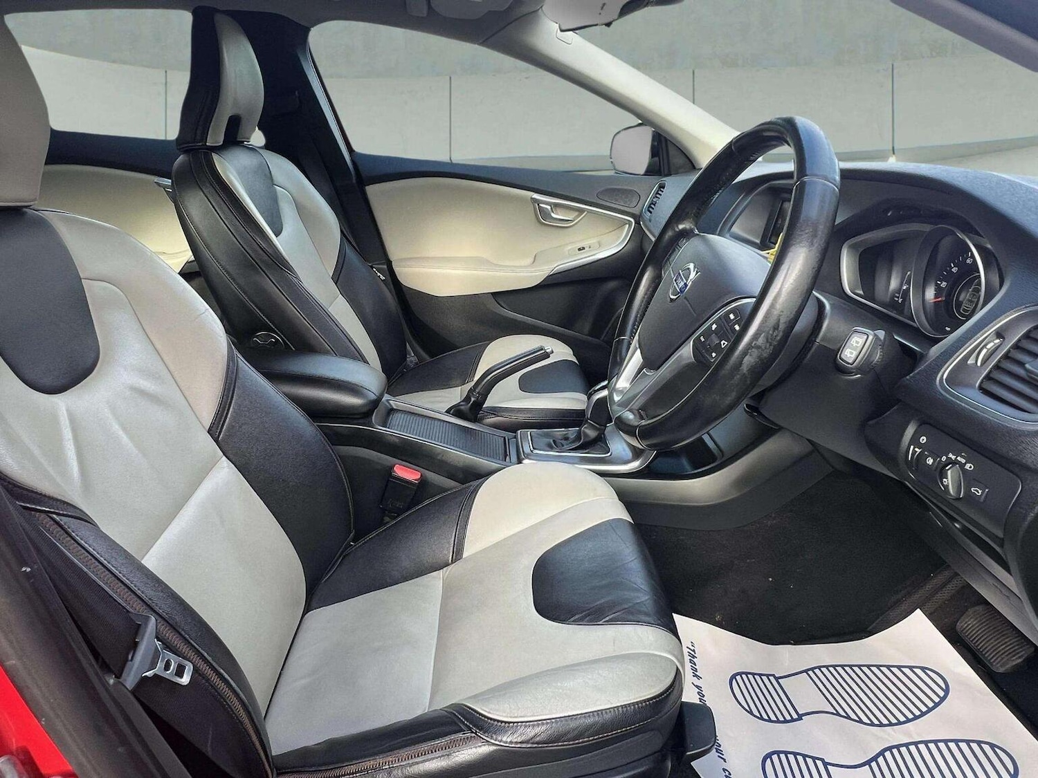 Used Volvo V40 Cross Country 2014 for sale - 76566634: Photo 21