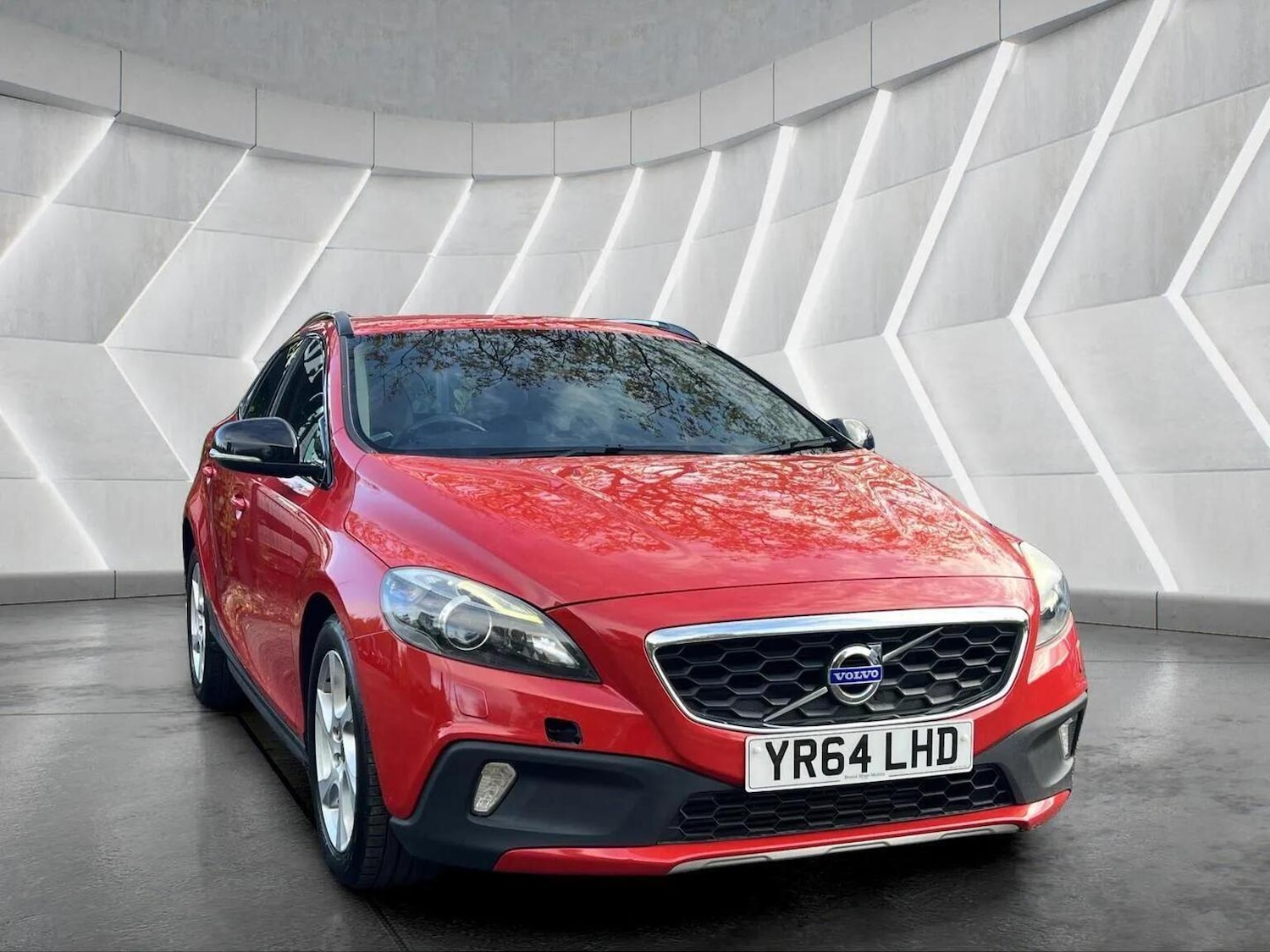 Used Volvo V40 Cross Country 2014 for sale - 76566634: Photo 4