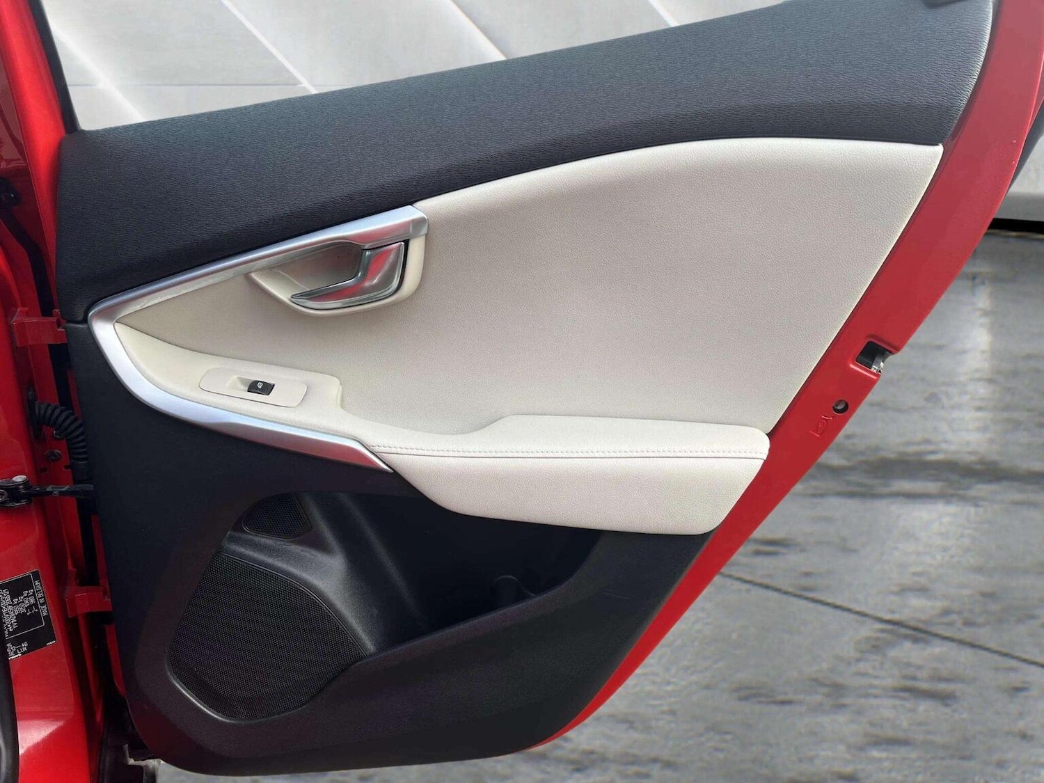 Used Volvo V40 Cross Country 2014 for sale - 76566634: Photo 40