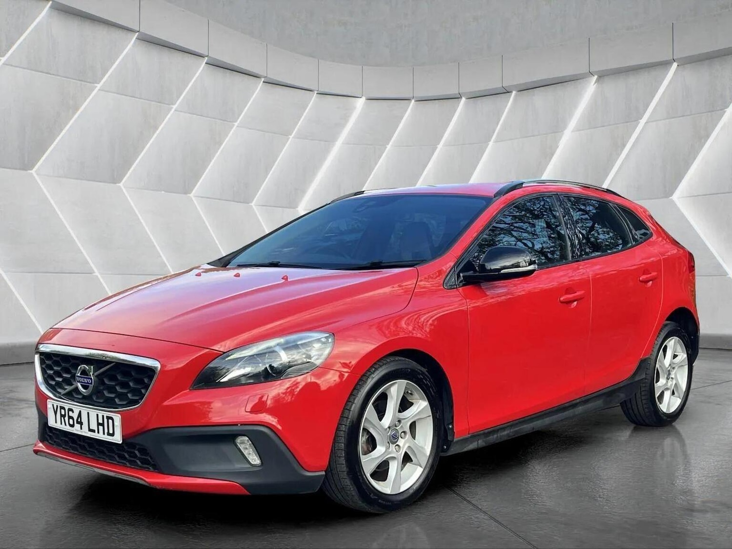 Used Volvo V40 Cross Country 2014 for sale - 76566634: Photo 9