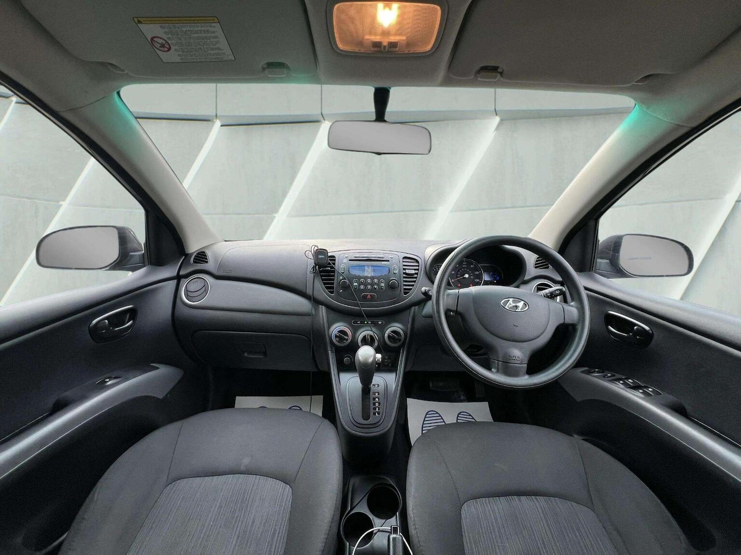 Used Hyundai i10 2012 for sale - 76566617: Photo 13