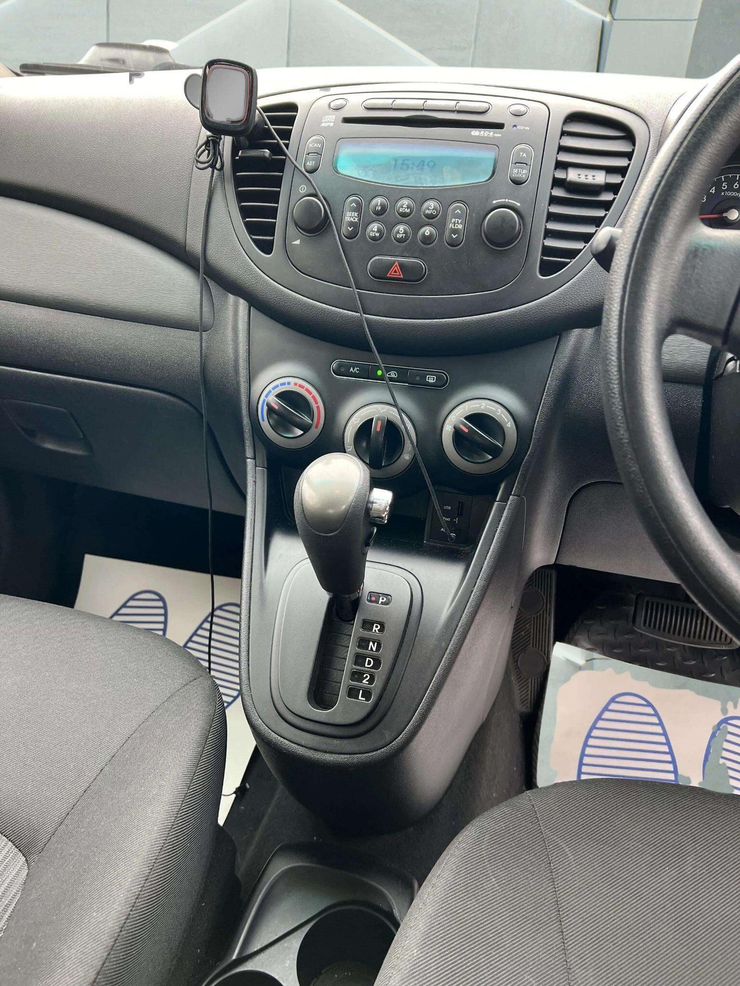 Used Hyundai i10 2012 for sale - 76566617: Photo 17