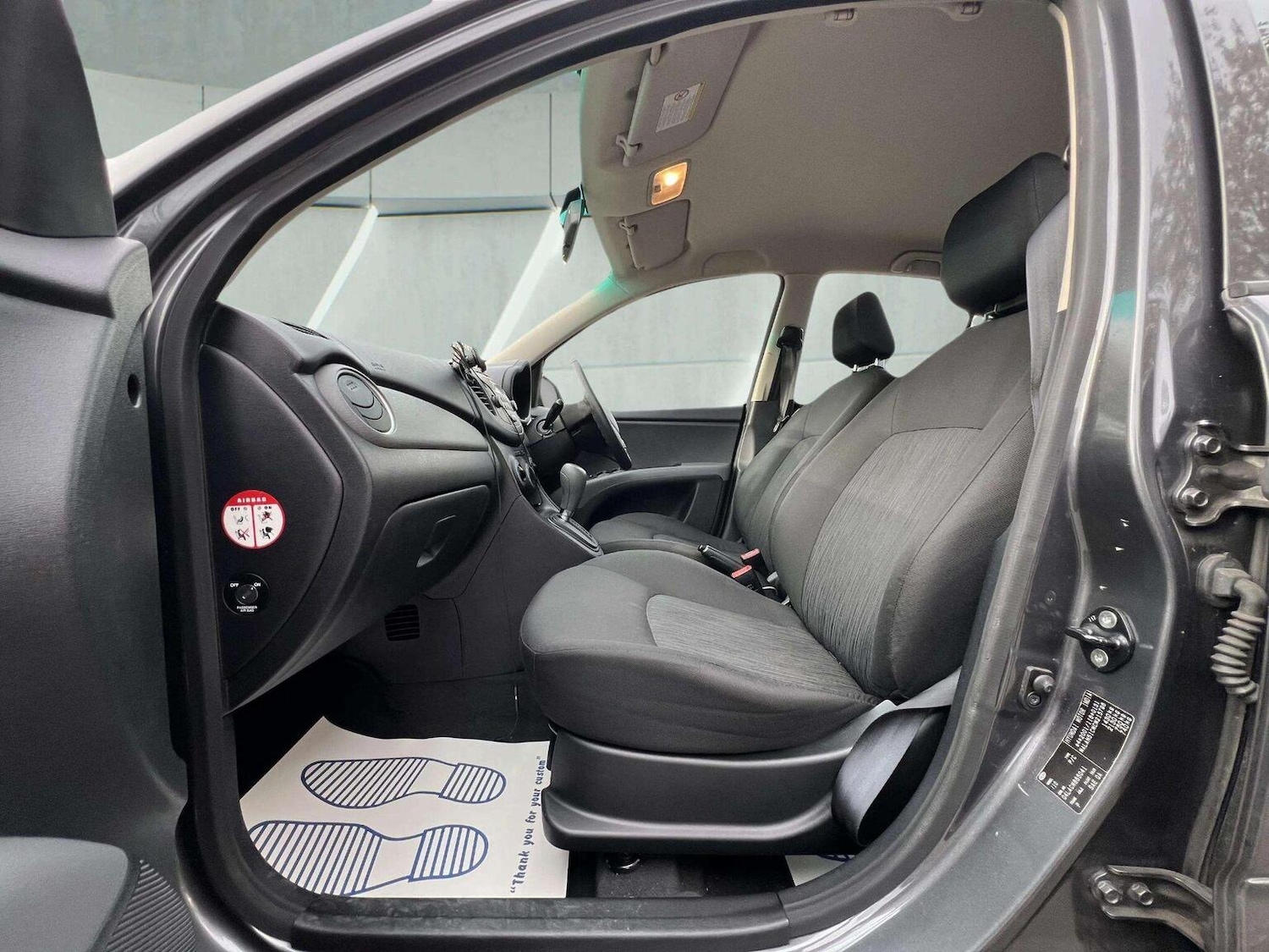 Used Hyundai i10 2012 for sale - 76566617: Photo 22