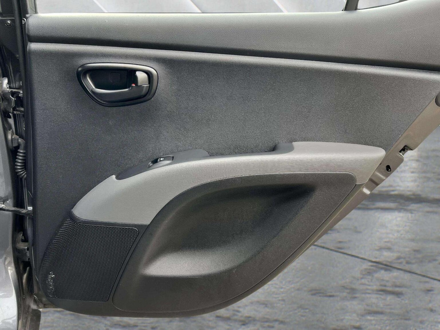 Used Hyundai i10 2012 for sale - 76566617: Photo 26