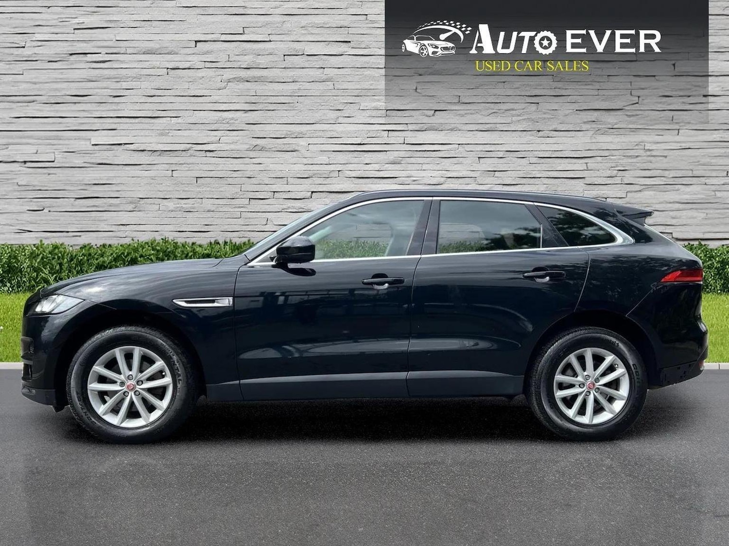 Used Jaguar F-Pace 2017 for sale - 76566600: Photo 11