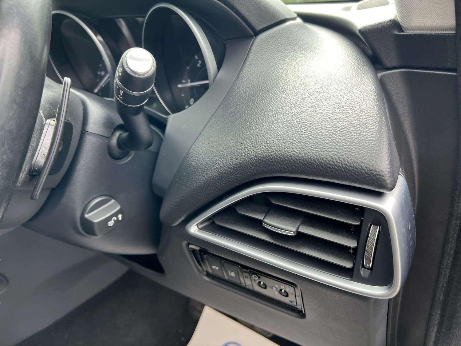 Used Jaguar F-Pace 2017 for sale - 76566600: Photo 15