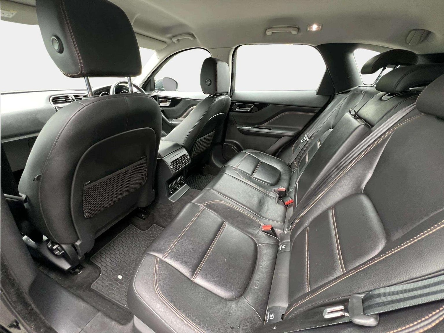 Used Jaguar F-Pace 2017 for sale - 76566600: Photo 27