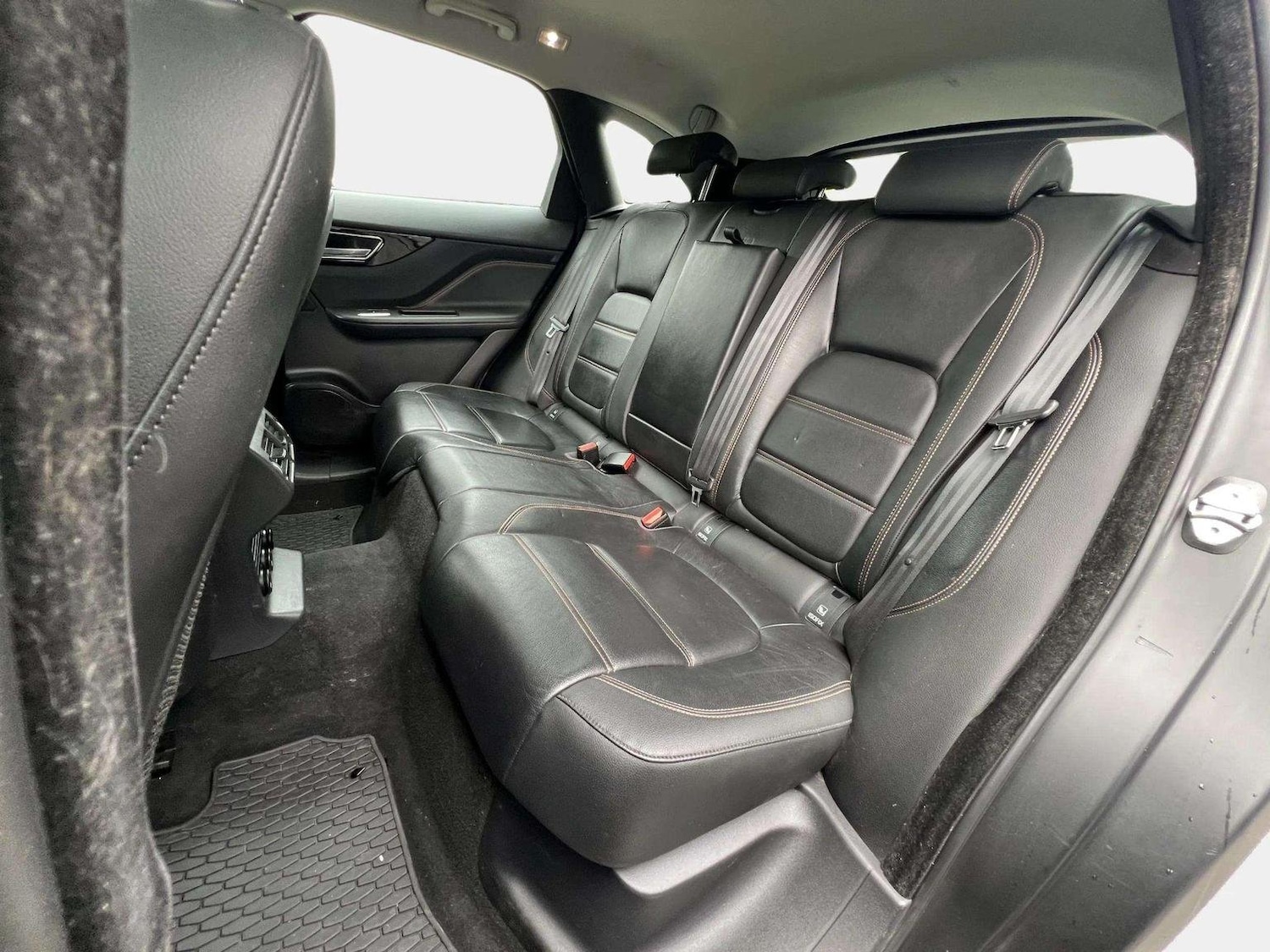 Used Jaguar F-Pace 2017 for sale - 76566600: Photo 28