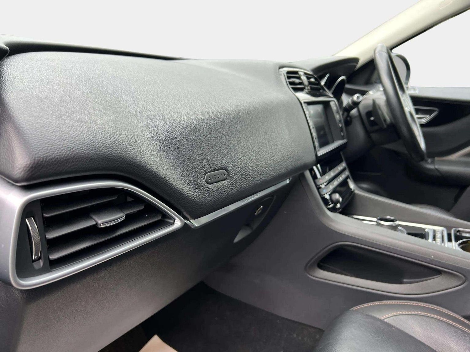 Used Jaguar F-Pace 2017 for sale - 76566600: Photo 31