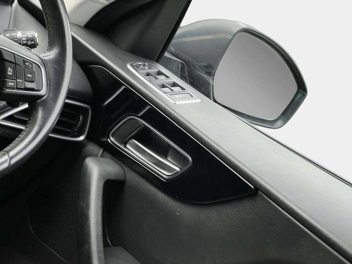 Used Jaguar F-Pace 2017 for sale - 76566600: Photo 38