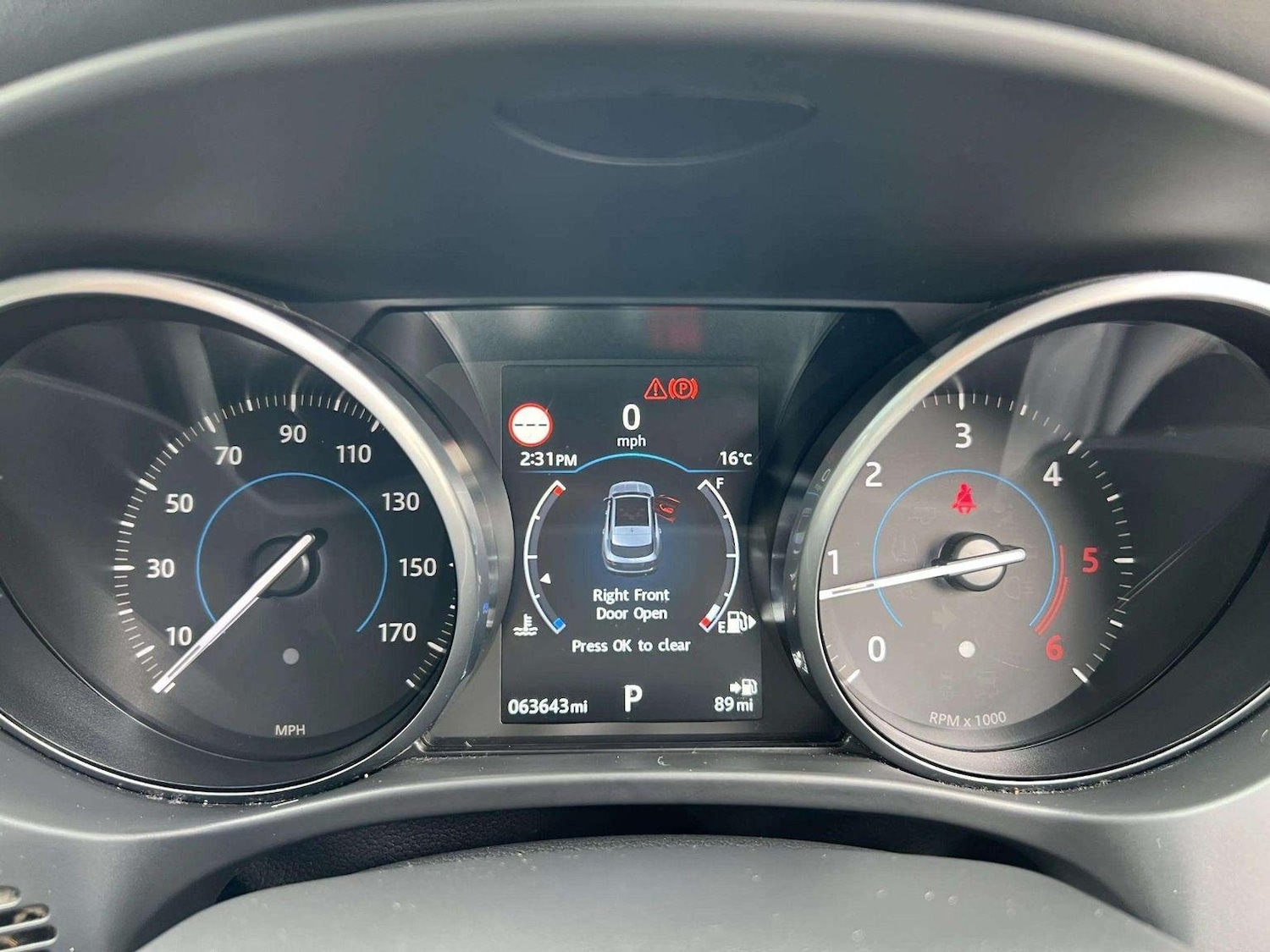 Used Jaguar F-Pace 2017 for sale - 76566600: Photo 44