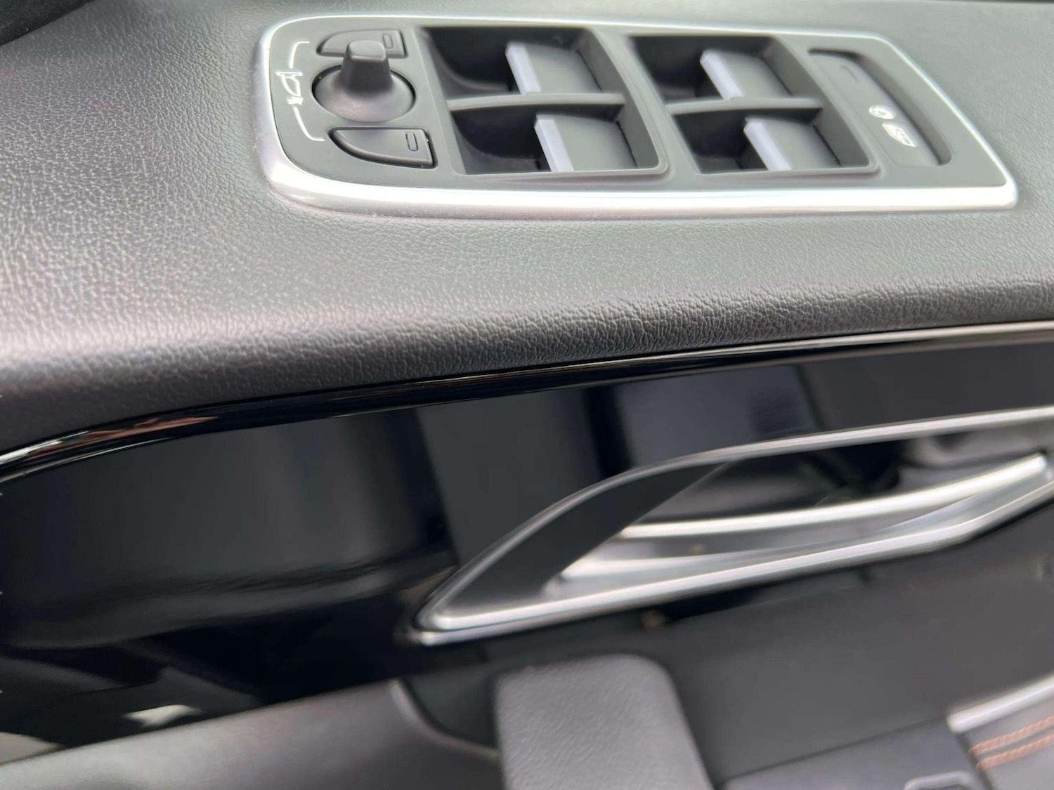 Used Jaguar F-Pace 2017 for sale - 76566600: Photo 50