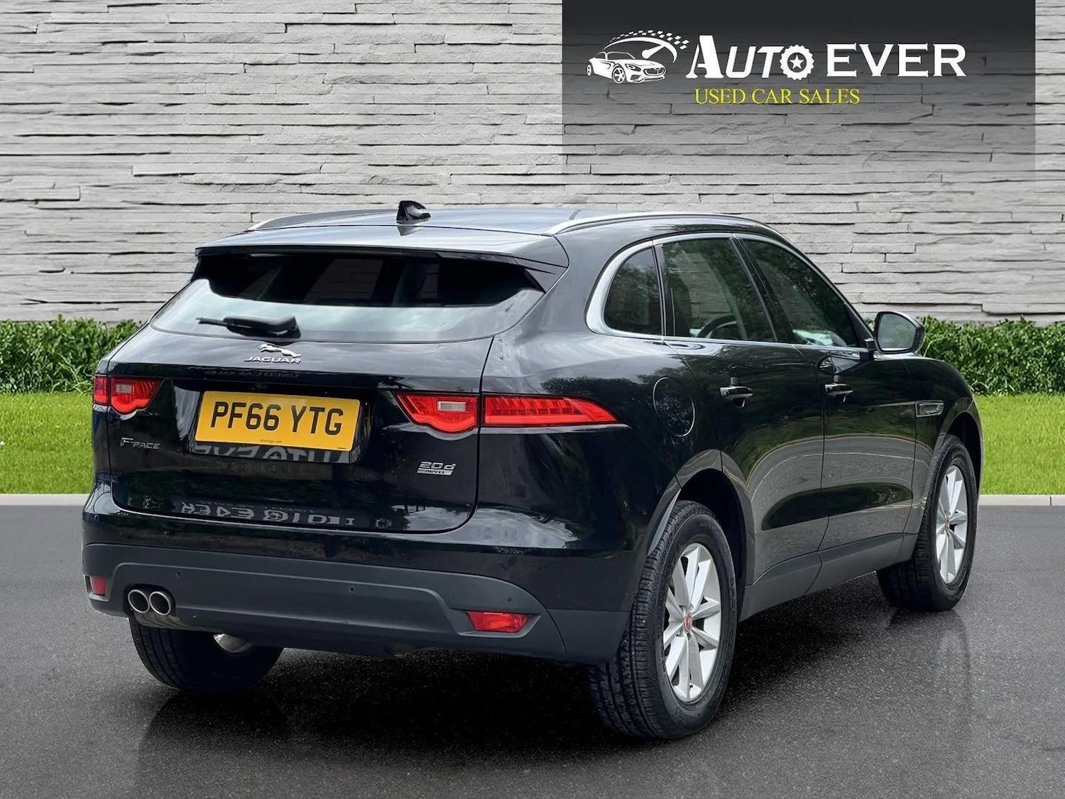 Used Jaguar F-Pace 2017 for sale - 76566600: Photo 6
