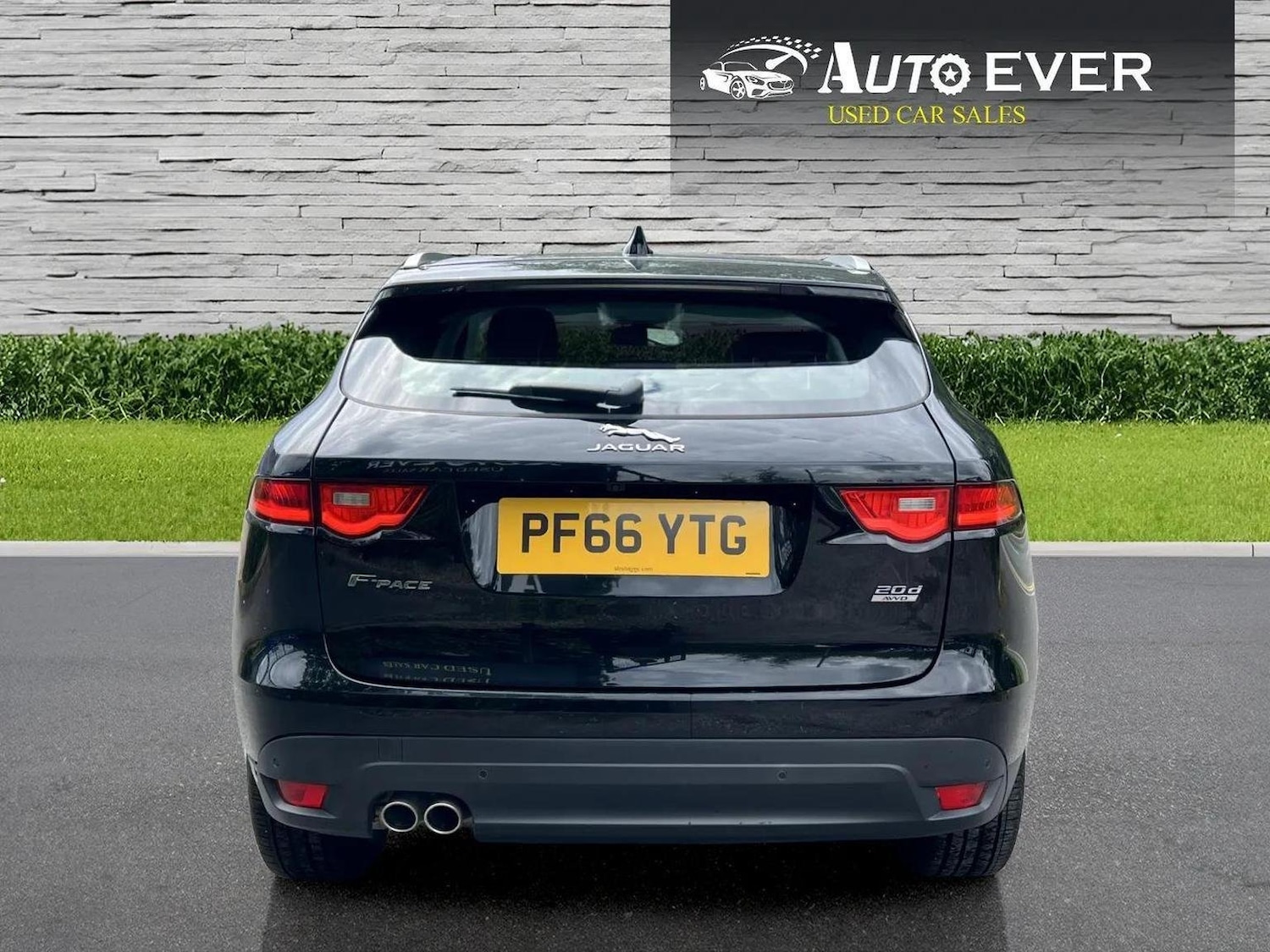 Used Jaguar F-Pace 2017 for sale - 76566600: Photo 8
