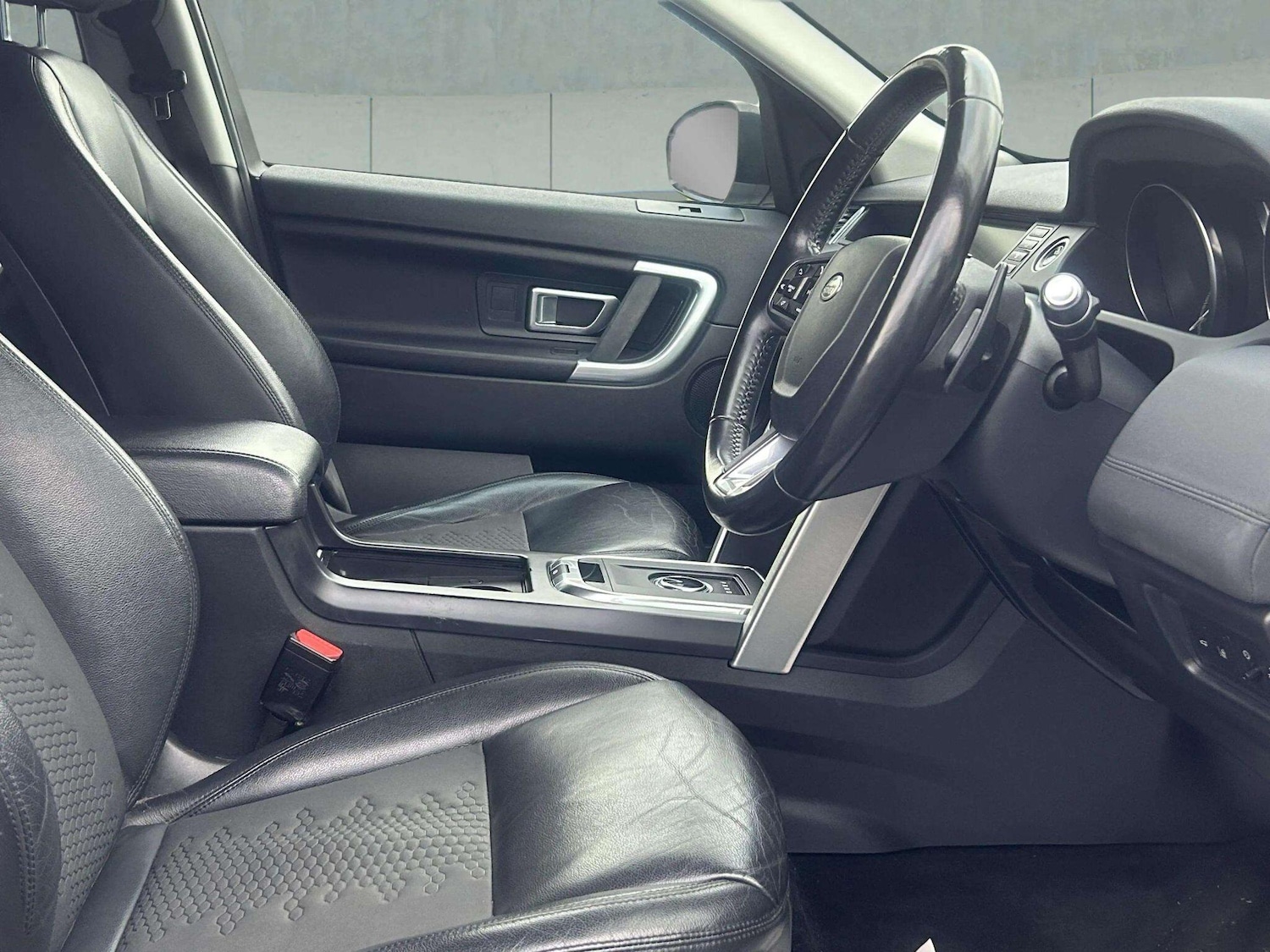 Used Land Rover Discovery Sport 2018 for sale - 76646063: Photo 19