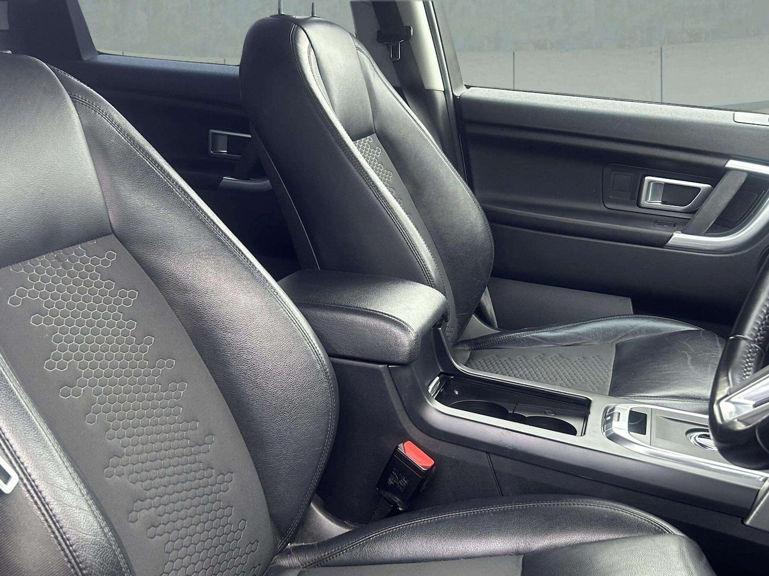 Used Land Rover Discovery Sport 2018 for sale - 76646063: Photo 20