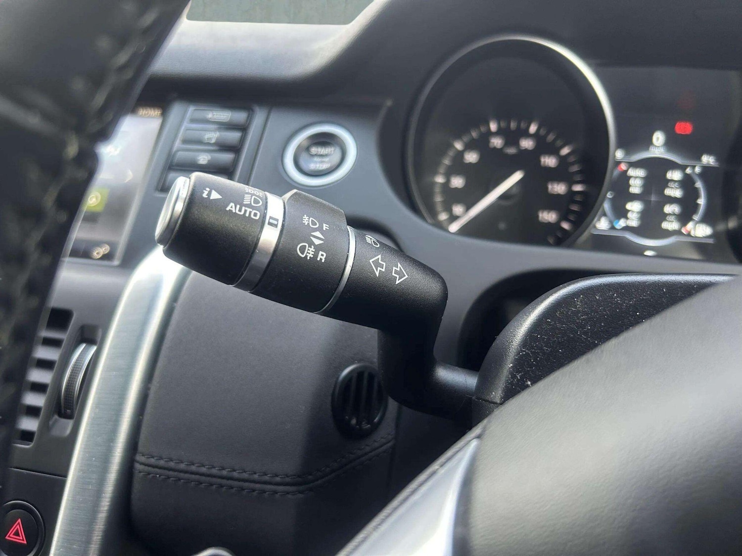 Used Land Rover Discovery Sport 2018 for sale - 76646063: Photo 24