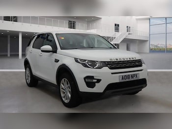 Used Land Rover Discovery Sport 2018 for sale - 76646063: Photo