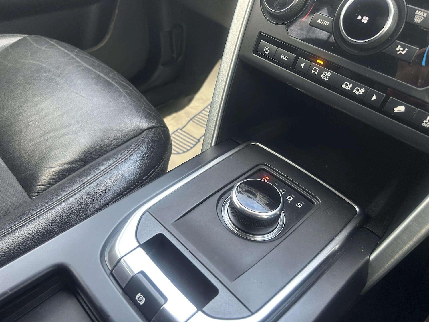 Used Land Rover Discovery Sport 2018 for sale - 76646063: Photo 31