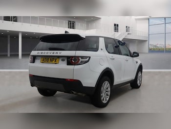 Used Land Rover Discovery Sport 2018 for sale - 76646063: Photo