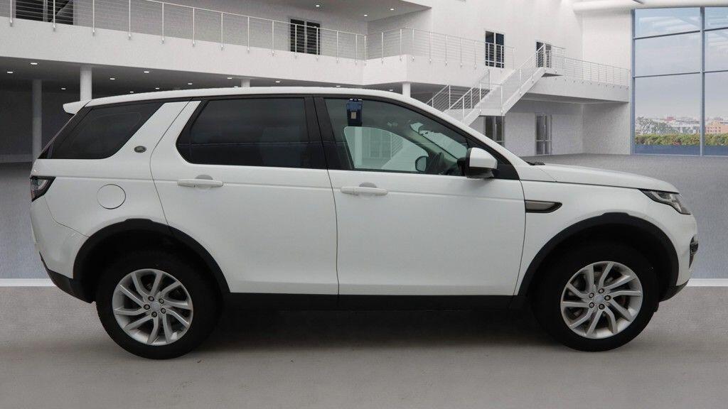 Used Land Rover Discovery Sport 2018 for sale - 76646063: Photo 5