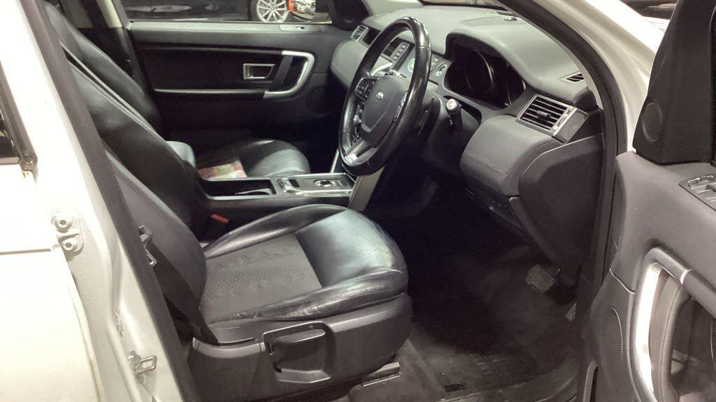 Used Land Rover Discovery Sport 2018 for sale - 76646063: Photo 9