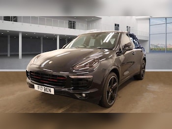 Used Porsche Cayenne 2017 for sale - 75820849: Photo