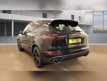 Used Porsche Cayenne 2017 for sale - 75820849: Photo