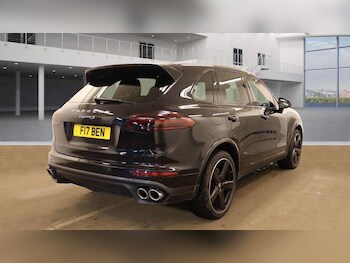 Used Porsche Cayenne 2017 for sale - 75820849: Photo