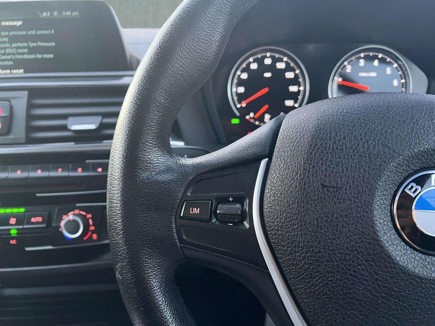 Used BMW 1 Series 2019 for sale - 76598448: Photo 23