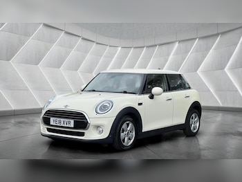 Used MINI Hatch 2018 for sale - 75391097: Photo