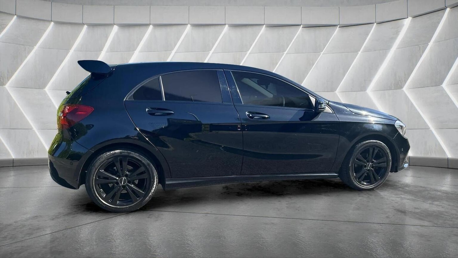 Used Mercedes-Benz A-Class 2018 for sale - 76571255: Photo 13