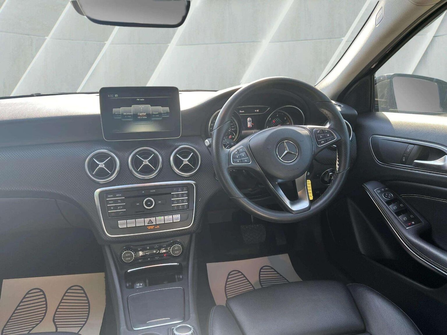 Used Mercedes-Benz A-Class 2018 for sale - 76571255: Photo 20