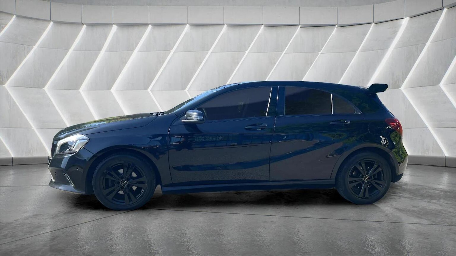 Used Mercedes-Benz A-Class 2018 for sale - 76571255: Photo 5