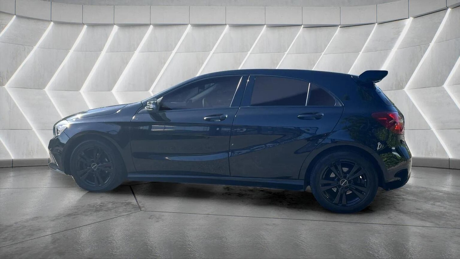 Used Mercedes-Benz A-Class 2018 for sale - 76571255: Photo 6