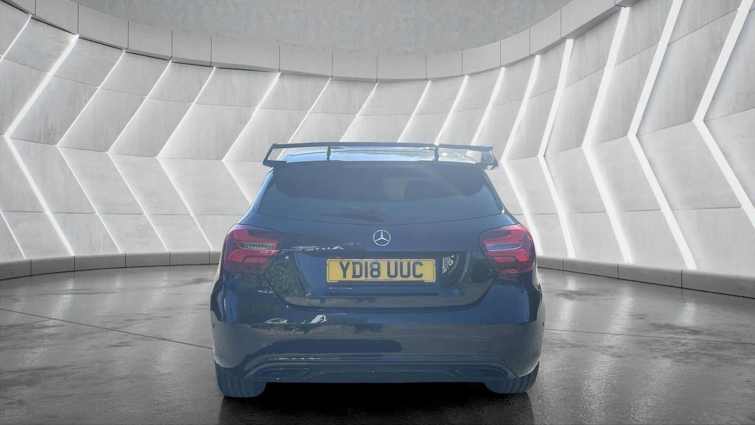 Used Mercedes-Benz A-Class 2018 for sale - 76571255: Photo 9